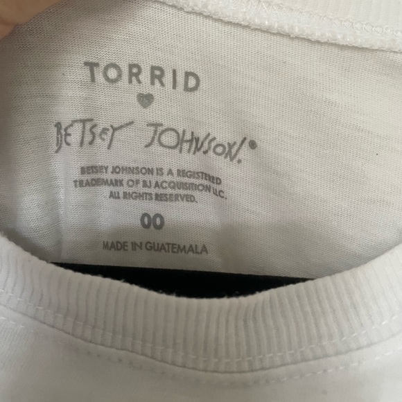 EUC Torrid x Betsey Johnson Classic Fit Tee Lipstick & Diamonds Torrid sz 00 - Picture 5 of 9